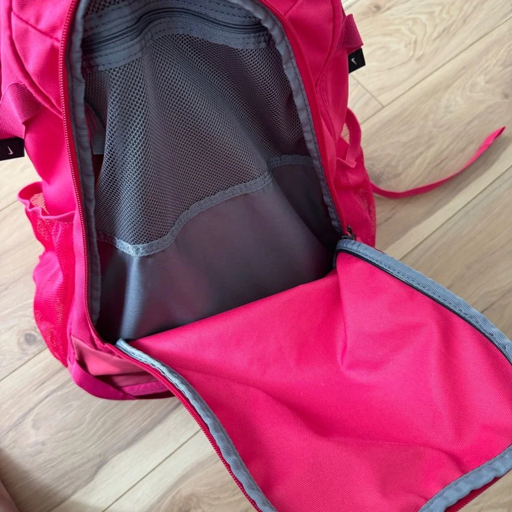 Nike Baseball Backpack w/Shoe Compartment Pink